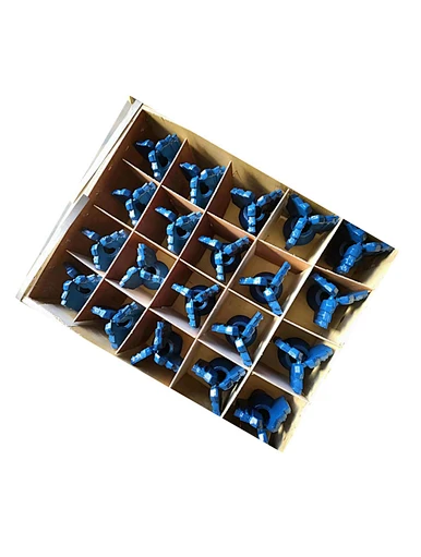 step drag drill bit